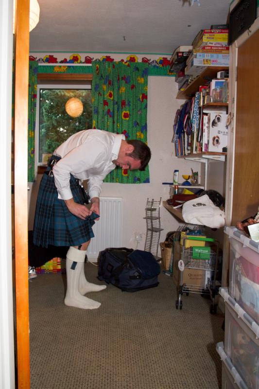 CandJwed-055.jpg - Scott actually has his own kiltpin!