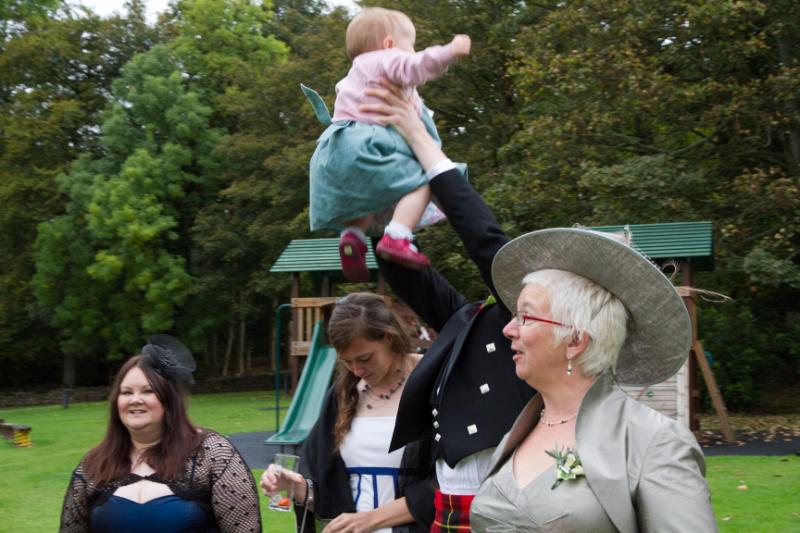 CandJwed-341.jpg - Atholl, Roslin-tossing