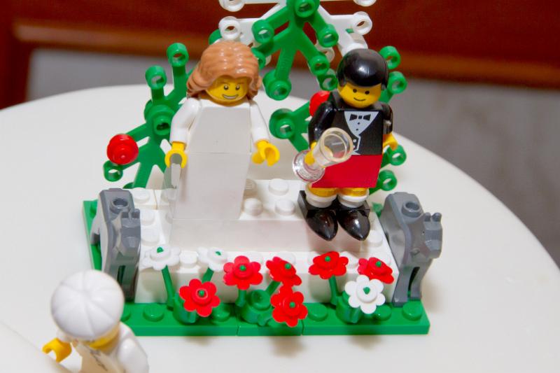 CandJwed-438.jpg - Lego Cake - the happy couple, complete with 2 dogs