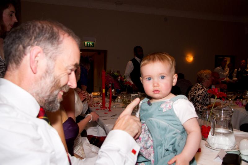 CandJwed-448.jpg - Ron hypnotises Roslin