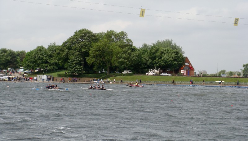 NatSch08-005.jpg - Over the line!